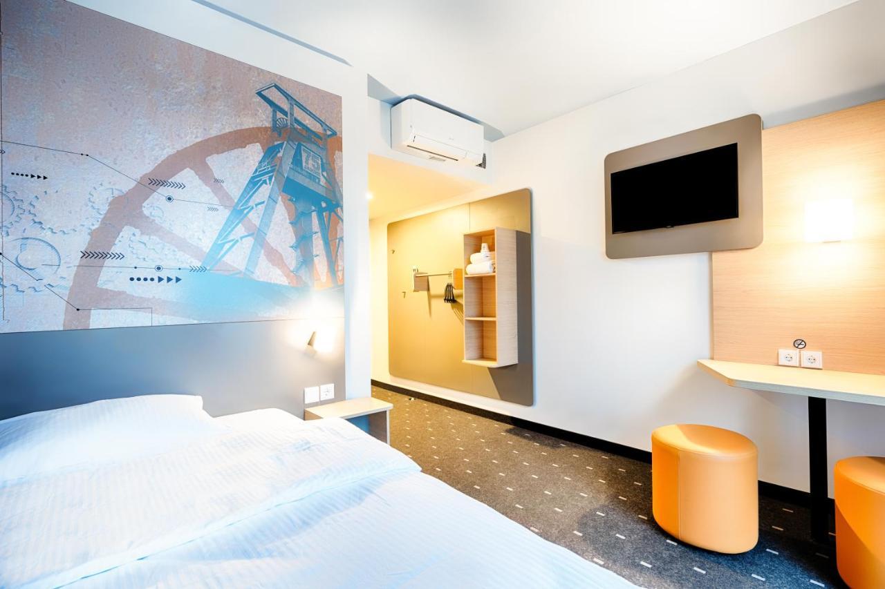 B&B Hotel Bochum-City Exteriör bild